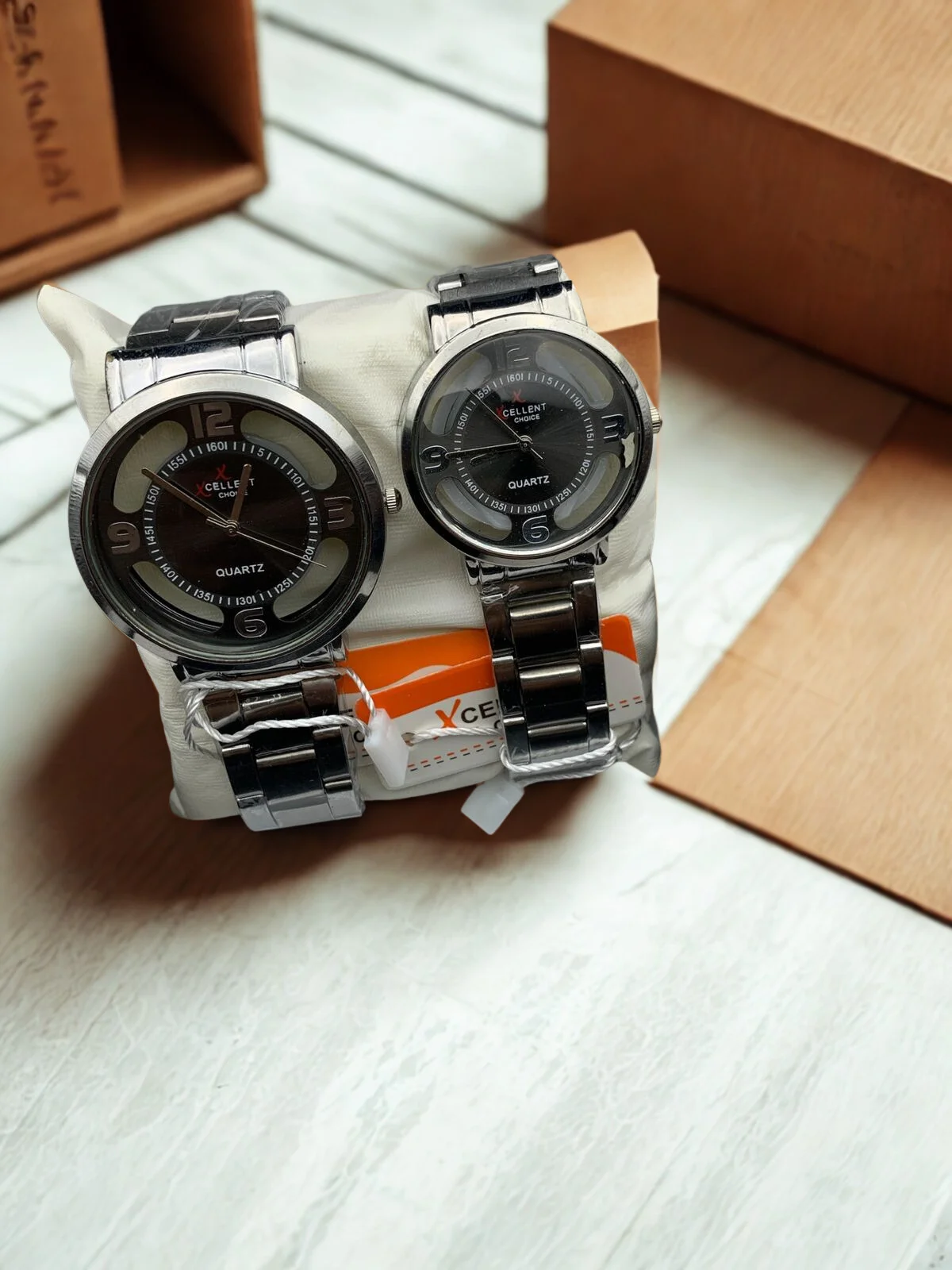 couple watch couple watch